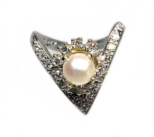 14K White Gold, Mabe Pearl, & 0.70ctw Diamond Chevron Eternity Ring - Sz. 5.75